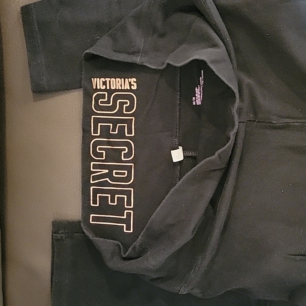 Medium Victoria Secret Yoga Pant with Skinny Legs